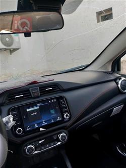 نيسان فيرسا